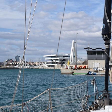 Отель Velero En Puerto De Valencia - E&M Boats Экстерьер фото