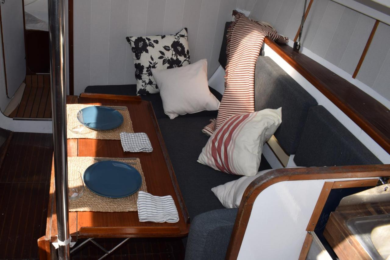 Отель Velero En Puerto De Valencia - E&M Boats Экстерьер фото